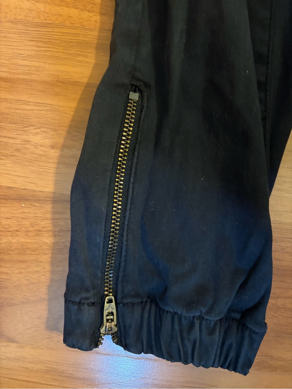 American Eagle Outfitters Black Drawstring Zip-Front Joggers - Picture 2 of 6